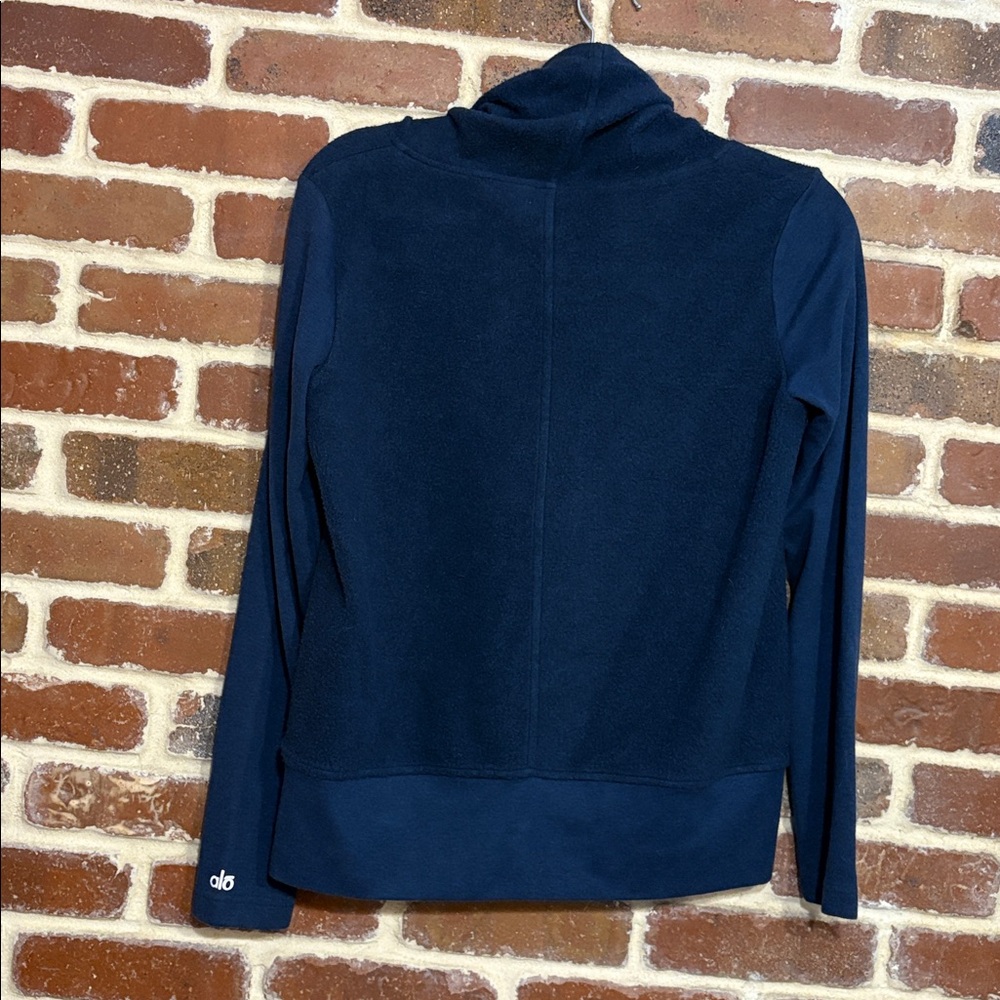 ALO Yoga Deep Blue Pullover sweatshirt size small - Picture 2 of 5
